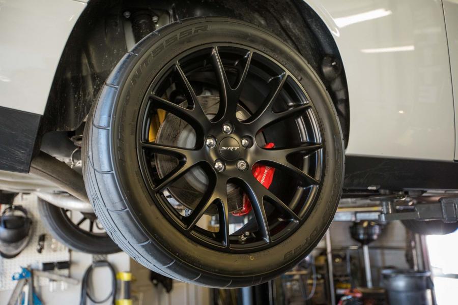 Колеса Dodge Challenger SRT Hellcat 2016 года  (фото 34 из 73)